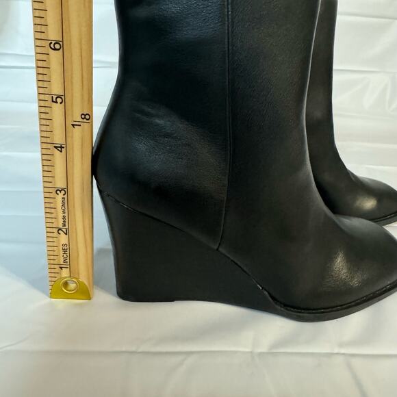 DV by Dolce Vita Women's Black Faux Leather Rupart Wedge Boot Side Zip Size 6 - Picture 6 of 7